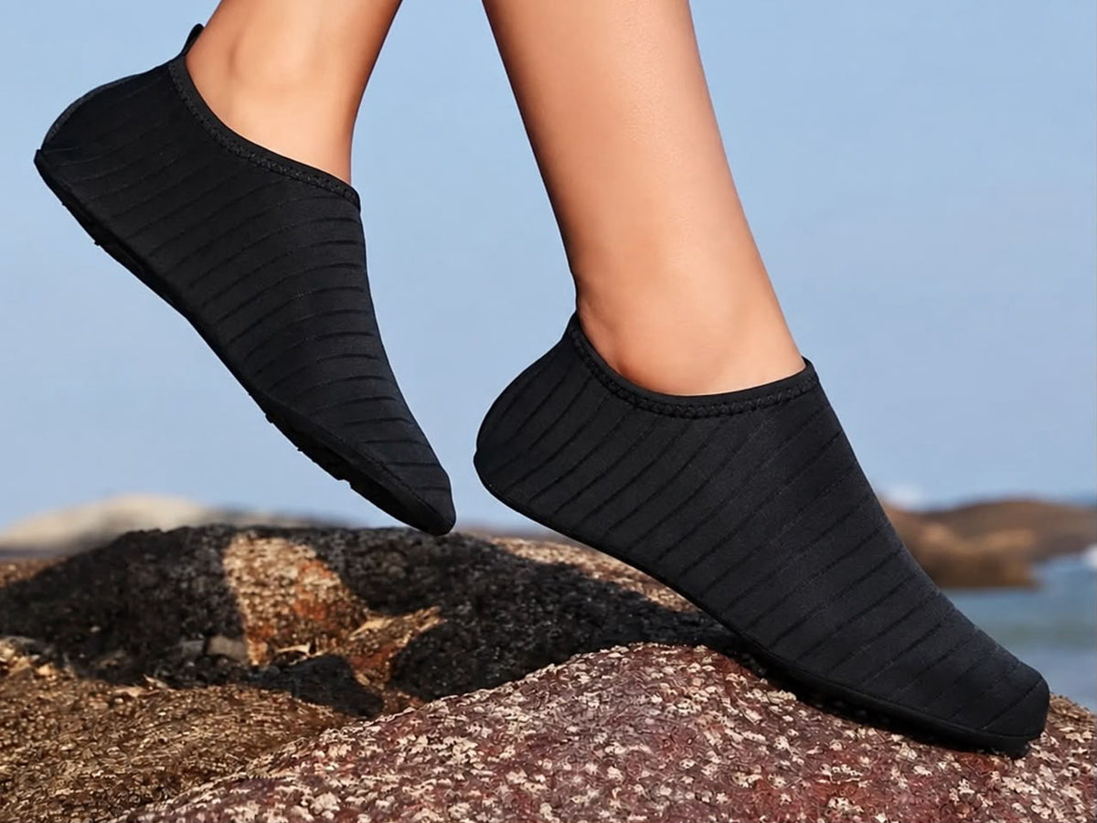 Aquashoes negro básico